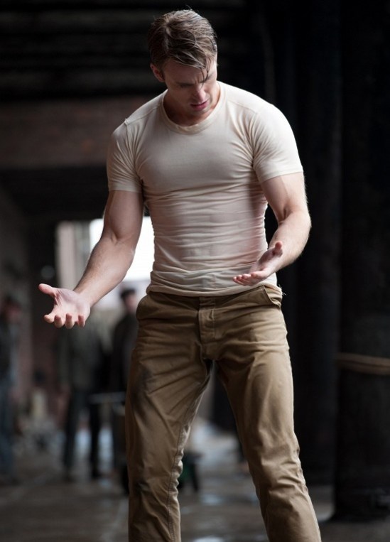 Chris-Evans-in-Captain-America-The-First-Avenger-2011-Movie-Image-2-e1310160930265