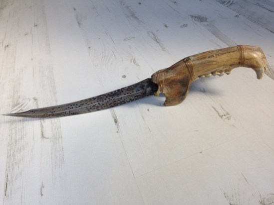 Riddick Bone Knife 1